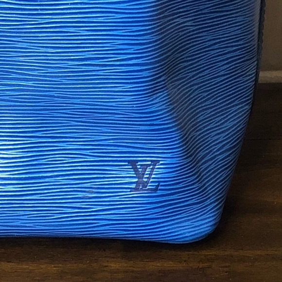 LOUIS VUITTON Petite Noe Toledo Blue Epi Leather Drawstring Bucket Bag AUTHENTIC - Picture 3 of 17